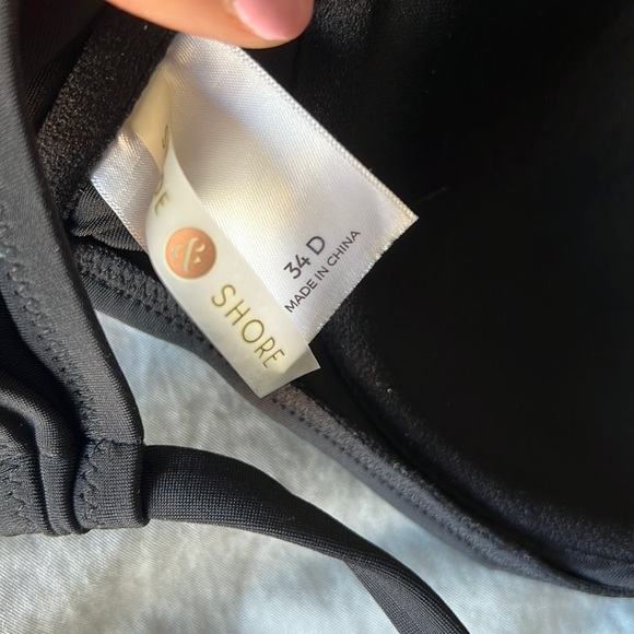 Shade & Shore black bikini top, size 34D - Picture 3 of 3